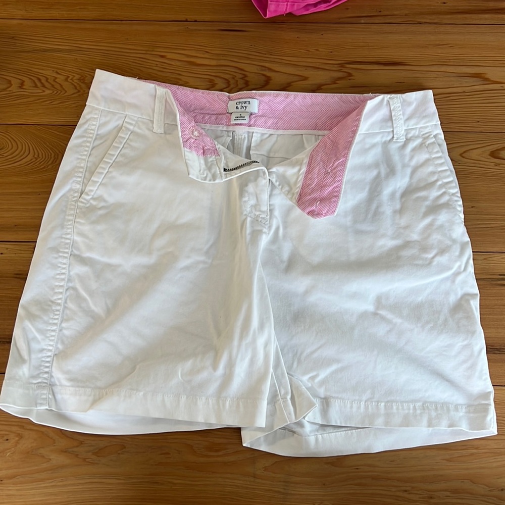Crown & Ivy Shorts